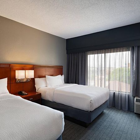 Courtyard By Marriott San Antonio Airport Hotell Eksteriør bilde