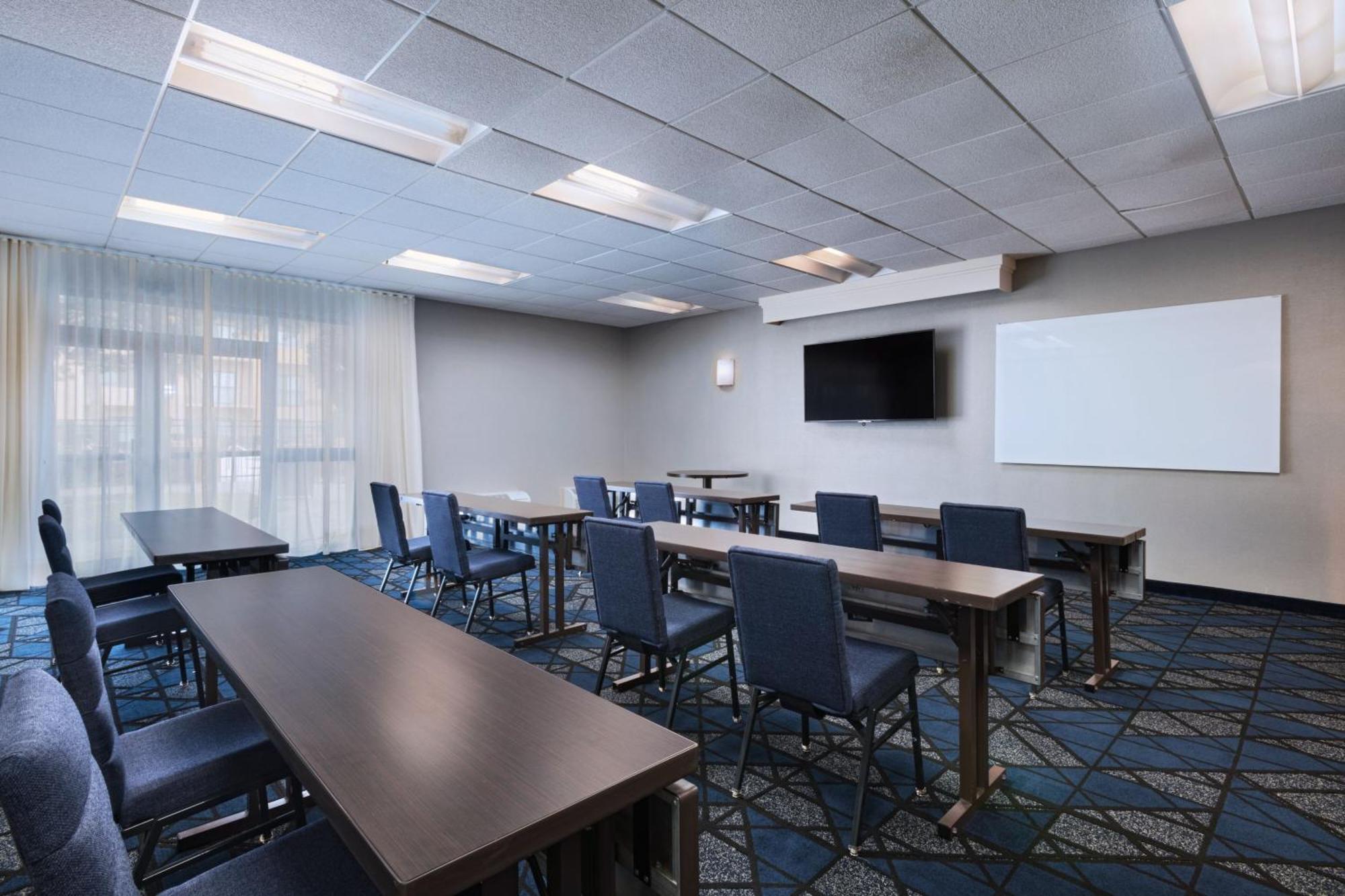 Courtyard By Marriott San Antonio Airport Hotell Eksteriør bilde