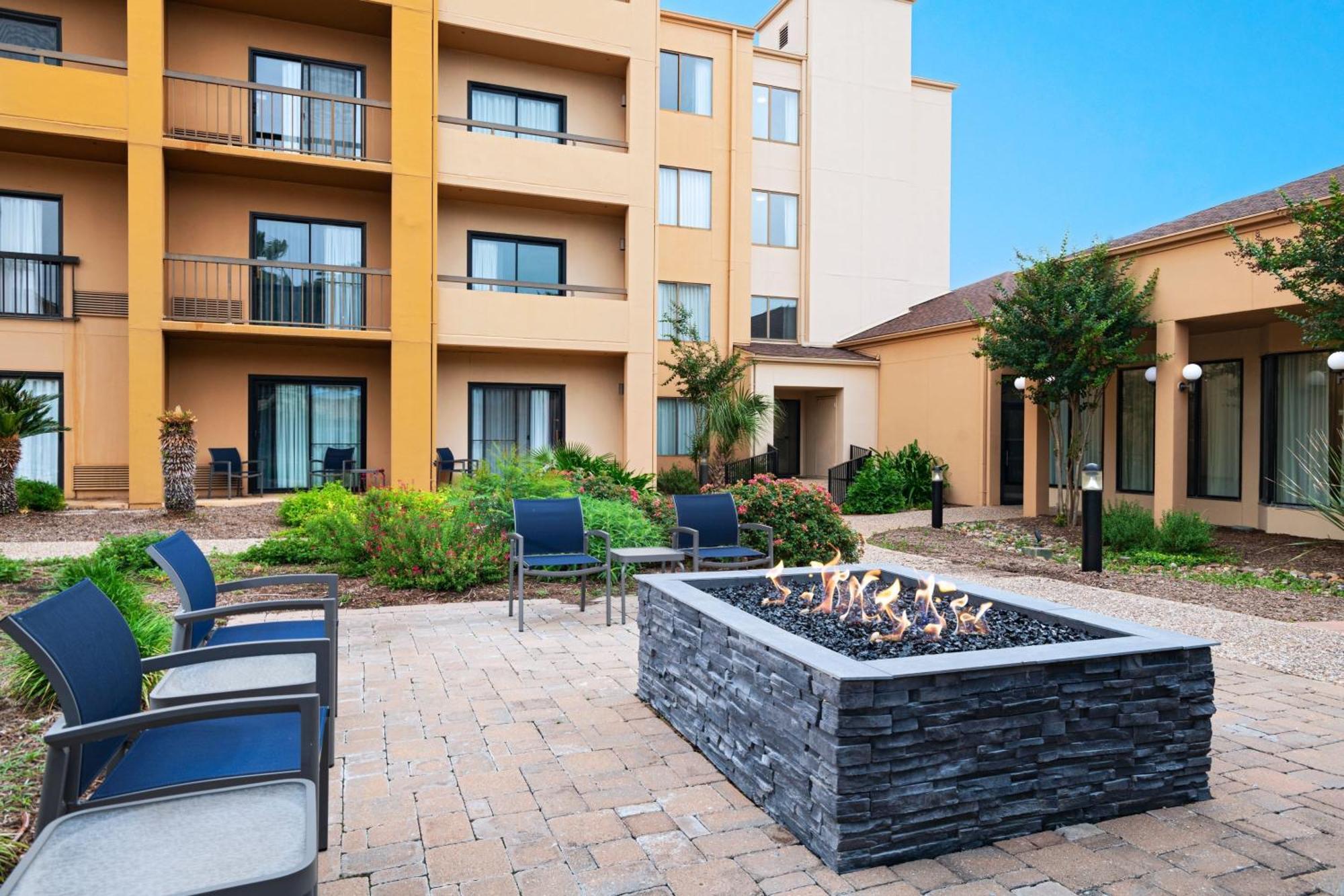 Courtyard By Marriott San Antonio Airport Hotell Eksteriør bilde